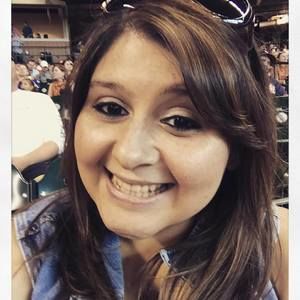 Meet your Posher, Adriana